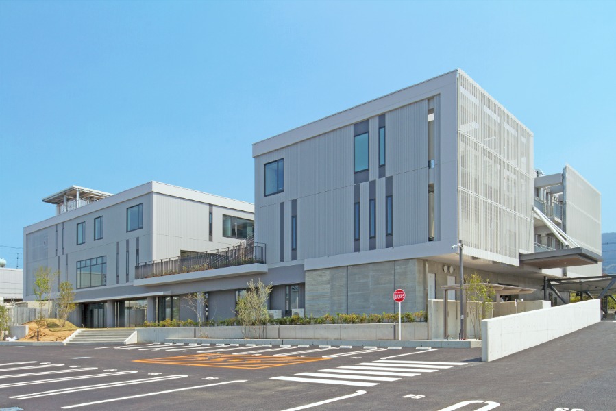 福助工業新本社事務所ビル　外観（北）