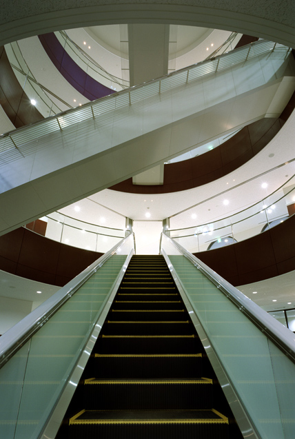 photo:近畿大学B館