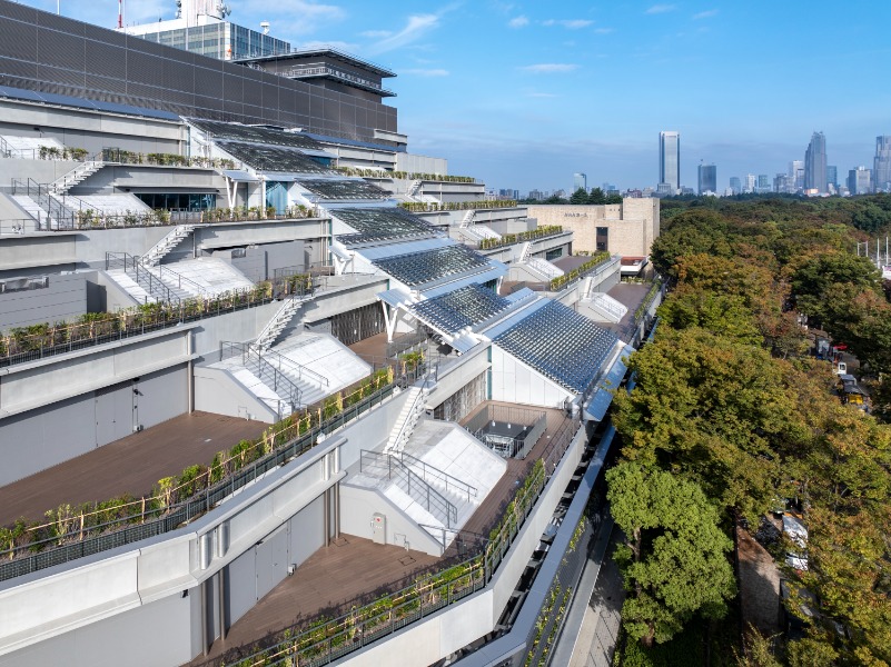 NHK放送センター情報棟 テラス