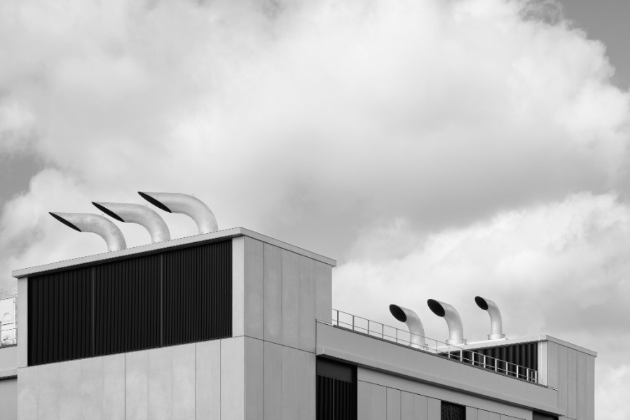 大阪第7データセンター 6棟 外観上部