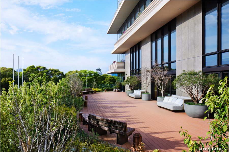 パティーナ大阪 中庭